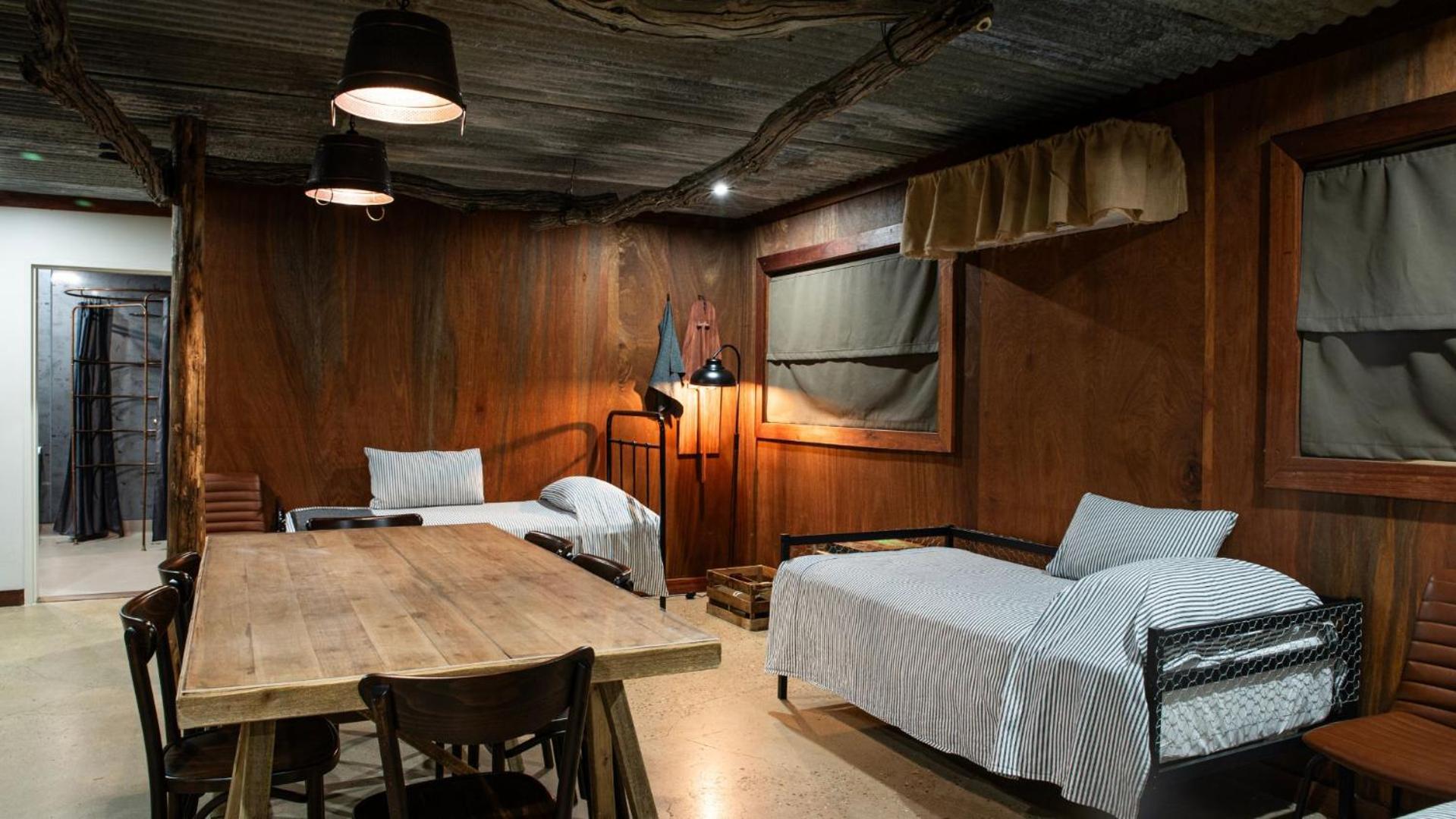 The Staging Post Motel Longreach Bagian luar foto